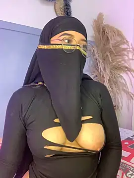 Snapshot of Maisa_issa chatting on January 4, 2025, 3:49 pm Maisa issa online show from January 4, 2025, 3:49 pm