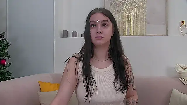 Snapshot of ChristinaMilton chatting on December 31, 2024, 2:08 am ChristinaMilton online show from December 31, 2024, 2:08 am