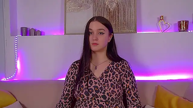 Snapshot of ChristinaMilton chatting on March 8, 2025, 12:55 am ChristinaMilton online show from March 8, 2025, 12:55 am