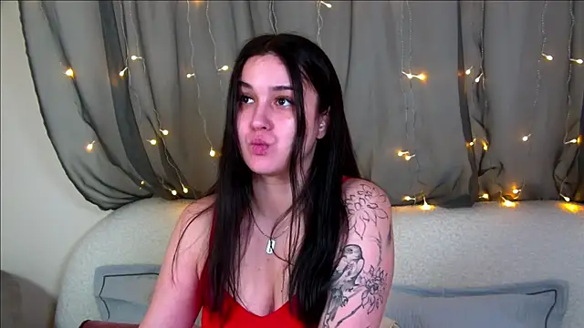 ChristinaMilton online show from October 24, 2025, 6:48 pm