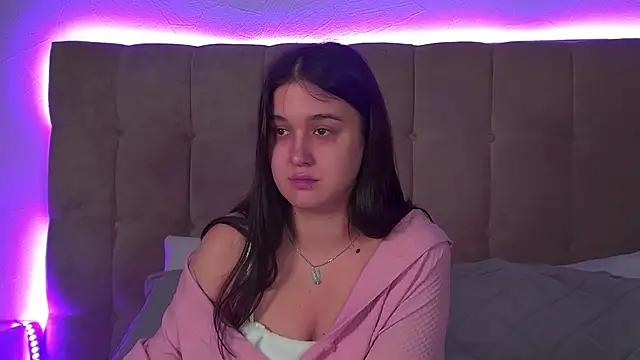 ChristinaMilton online show from November 20, 2025, 6:18 pm