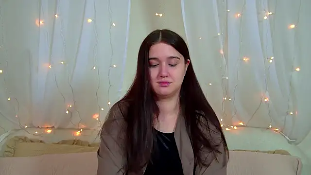 Snapshot of ChristinaMilton chatting on February 10, 2026, 6:17 am ChristinaMilton online show from February 10, 2026, 6:17 am