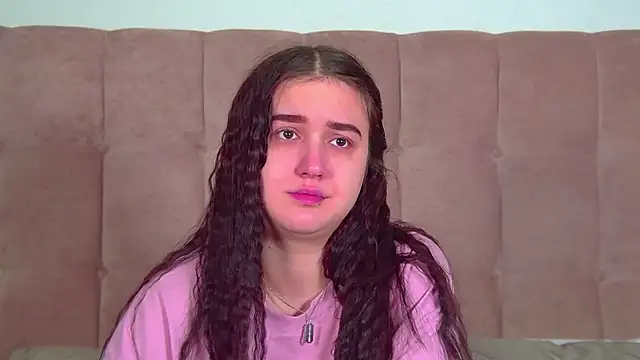 Snapshot of ChristinaMilton chatting on February 11, 2026, 7:24 am ChristinaMilton online show from February 11, 2026, 7:24 am