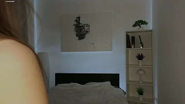 Snapshot of aryamirelle chatting on March 10, 2025, 9:18 pm aryamirelle online show from March 10, 2025, 9:18 pm