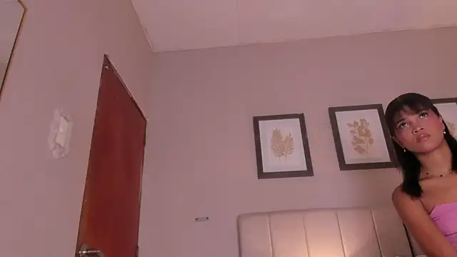 dani skinny  online show from May 20, 2026, 11:38 am