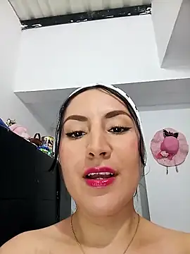 Snapshot of ELISA_90 chatting on September 9, 2025, 9:36 pm ELISA 90 online show from September 9, 2025, 9:36 pm