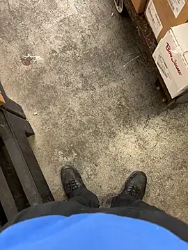 Snapshot of jrizz215 chatting on March 1, 2026, 10:34 pm jrizz215 online show from March 1, 2026, 10:34 pm