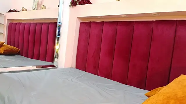 JESSYCORTES online show from February 22, 2025, 5:13 pm