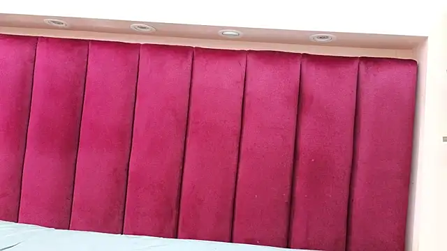 JESSYCORTES online show from March 11, 2025, 2:18 pm