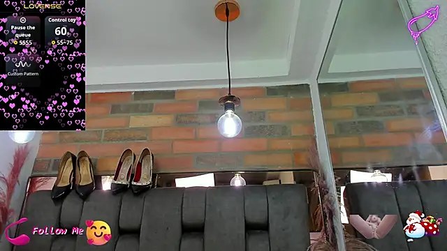 JESSYCORTES online show from November 22, 2025, 2:49 pm