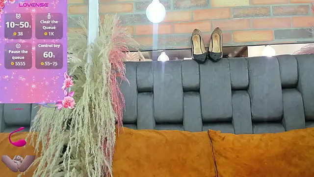 JESSYCORTES online show from March 6, 2026, 1:13 am