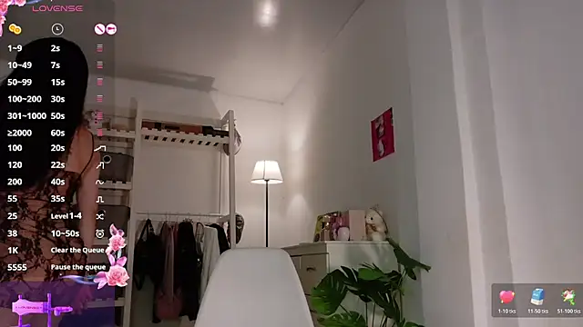 Snapshot of Sarah_cam06 chatting on November 7, 2025, 12:54 am Sarah cam06 online show from November 7, 2025, 12:54 am