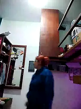 SophiaWeestt99 online show from February 20, 2025, 1:25 am