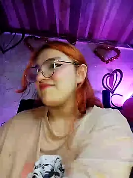 SophiaWeestt99 online show from February 24, 2025, 4:27 am