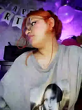 SophiaWeestt99 online show from March 12, 2025, 7:35 am