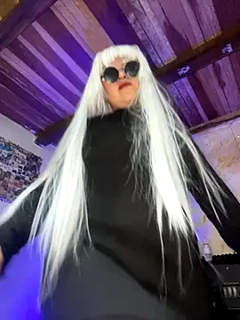 SophiaWeestt99 online show from October 11, 2025, 3:39 am