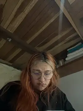 SophiaWeestt99 online show from October 16, 2025, 3:07 am