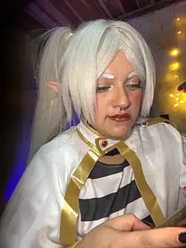 SophiaWeestt99 online show from October 26, 2025, 4:18 am