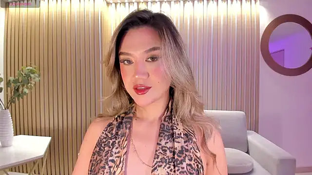 Snapshot of RebeccaHudson chatting on September 13, 2025, 11:10 am RebeccaHudson online show from September 13, 2025, 11:10 am