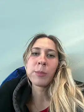 M1ssyk1ssy online show from January 3, 2025, 6:46 pm