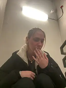 M1ssyk1ssy online show from January 24, 2025, 5:00 pm