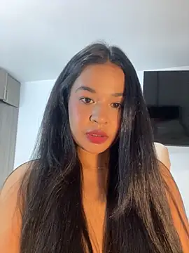 Aitana98  online show from November 2, 2025, 2:03 am