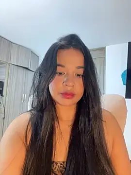 Aitana98  online show from November 3, 2025, 2:02 am