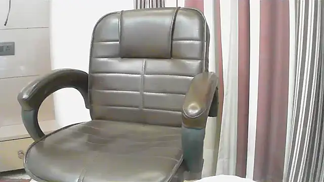 collage hoty online show from March 23, 2025, 12:04 am