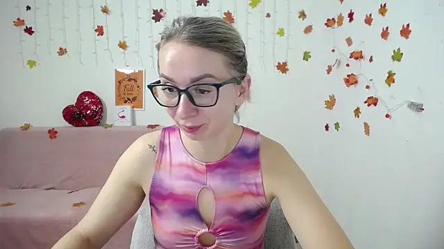 Snapshot of VasilisaSii chatting on November 16, 2025, 7:25 am VasilisaSii online show from November 16, 2025, 7:25 am