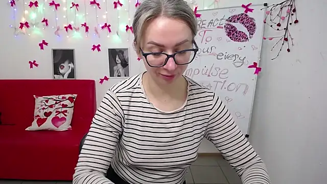 Snapshot of VasilisaSii chatting on March 6, 2026, 6:21 am VasilisaSii online show from March 6, 2026, 6:21 am