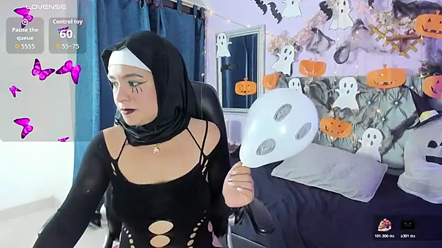 Snapshot of AliaAsad chatting on October 27, 2025, 12:53 pm AliaAsad online show from October 27, 2025, 12:53 pm