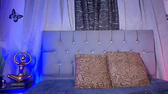 Snapshot of meggan_77 chatting on November 23, 2025, 4:56 am meggan 77 online show from November 23, 2025, 4:56 am