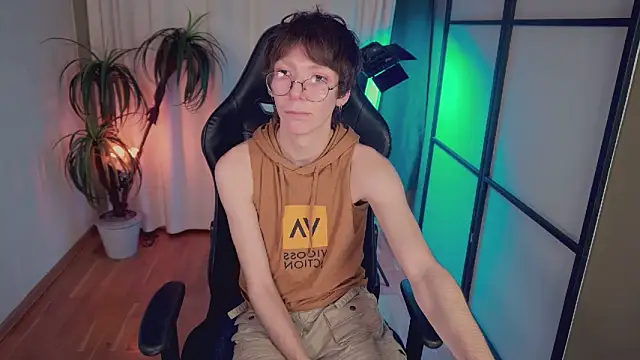 Snapshot of TommieH chatting on January 19, 2025, 11:56 am TommieH online show from January 19, 2025, 11:56 am