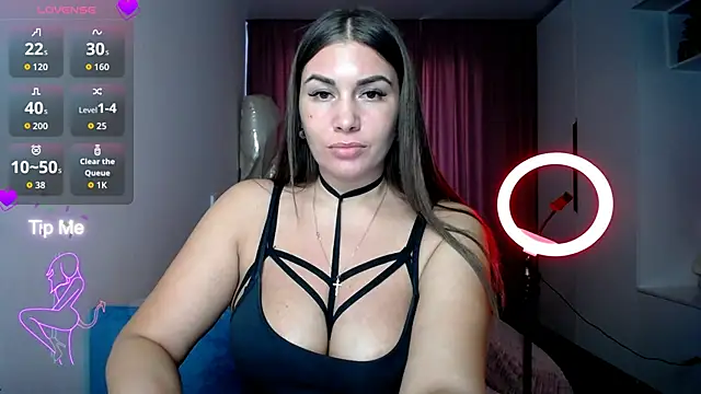 Snapshot of LinaSparks chatting on March 10, 2026, 1:49 pm LinaSparks online show from March 10, 2026, 1:49 pm