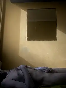 Snapshot of Andrzej-M chatting on September 23, 2025, 12:41 pm Andrzej-M online show from September 23, 2025, 12:41 pm