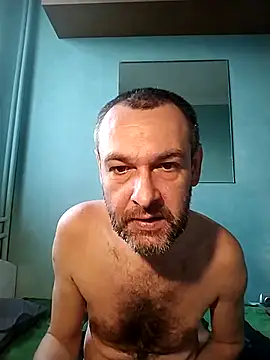 Snapshot of Andrzej-M chatting on October 4, 2025, 3:43 pm Andrzej-M online show from October 4, 2025, 3:43 pm