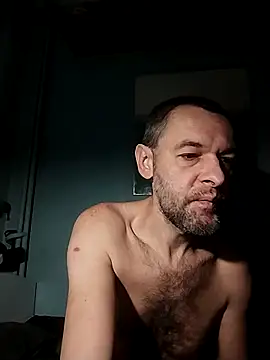 Snapshot of Andrzej-M chatting on November 30, 2025, 5:55 am Andrzej-M online show from November 30, 2025, 5:55 am