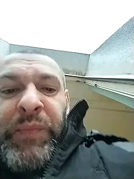 Snapshot of Andrzej-M chatting on December 14, 2025, 2:22 pm Andrzej-M online show from December 14, 2025, 2:22 pm