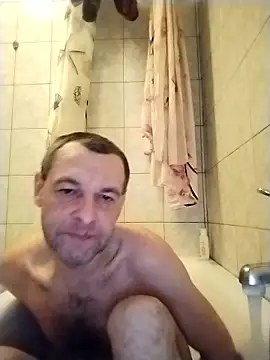 Snapshot of Andrzej-M chatting on January 10, 2026, 5:31 am Andrzej-M online show from January 10, 2026, 5:31 am