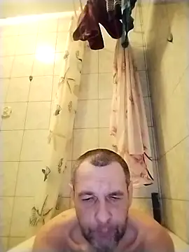 Snapshot of Andrzej-M chatting on February 25, 2026, 9:57 pm Andrzej-M online show from February 25, 2026, 9:57 pm