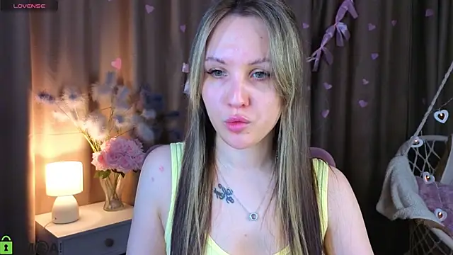 Snapshot of Wendy_mm chatting on February 15, 2026, 8:02 am Wendy mm online show from February 15, 2026, 8:02 am