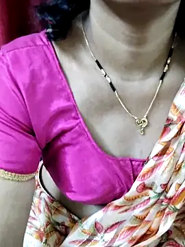 anuradha1432 online show from November 10, 2025, 12:59 pm