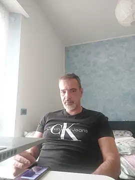 Snapshot of Marcolino183 chatting on February 9, 2026, 8:51 am Marcolino183 online show from February 9, 2026, 8:51 am