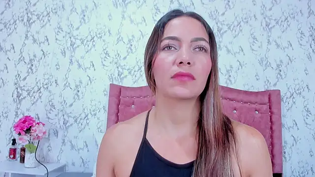 Mia Malkovaa  online show from September 22, 2025, 4:20 pm