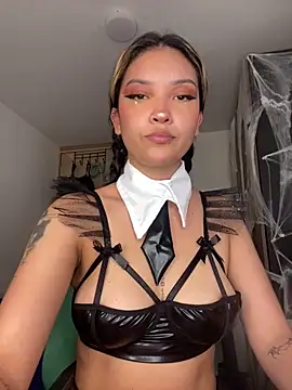 baby lizy online show from October 31, 2025, 9:16 pm