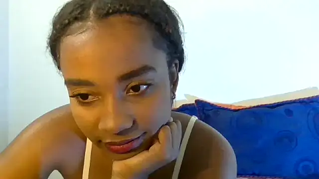 Snapshot of Behla_rouseh chatting on December 4, 2024, 2:09 am Behla rouseh online show from December 4, 2024, 2:09 am