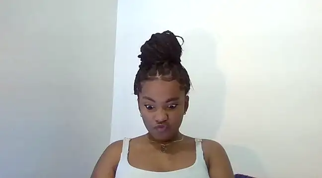 Snapshot of Behla_rouseh chatting on March 9, 2025, 10:41 pm Behla rouseh online show from March 9, 2025, 10:41 pm