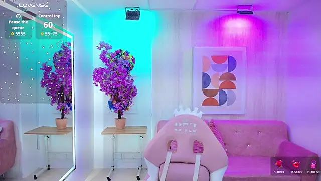 Snapshot of Gabby_evanns chatting on October 24, 2025, 12:01 pm Gabby evanns online show from October 24, 2025, 12:01 pm