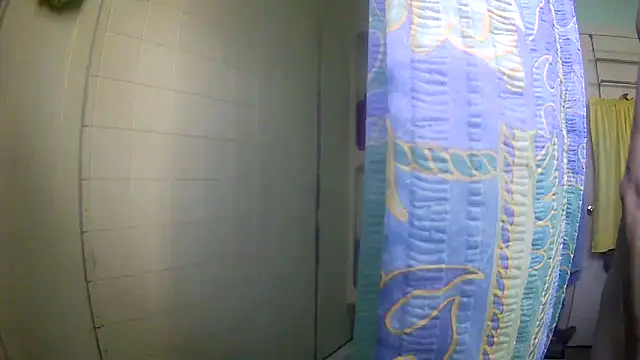 froggymclovin222 online show from April 3, 2026, 9:13 pm