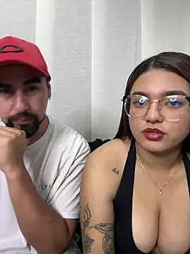 Snapshot of camianddanna chatting on March 18, 2025, 3:09 am camianddanna online show from March 18, 2025, 3:09 am